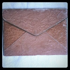 Rebecca Minkoff Leo Envelope Clutch in Berry Smoothie Velvet